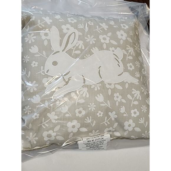 Easter Bunny Throw Pillow 16"x16" Sealed in Bag Embroidered Tan White Floral - Picture 2 of 4